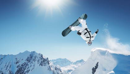 JiuyouAPP下载-_青少年虚拟运动日：虚实结合新花样_，虚拟现实训练法运动训练学