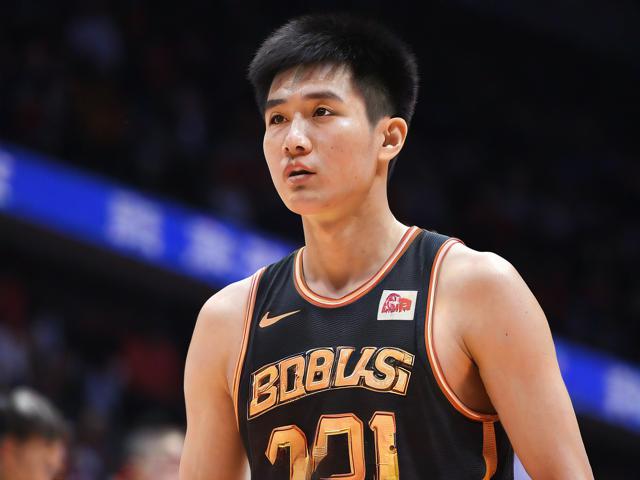 jiuyou.com_ 中国篮球明星公益活动传递正能量，篮球明星,中国