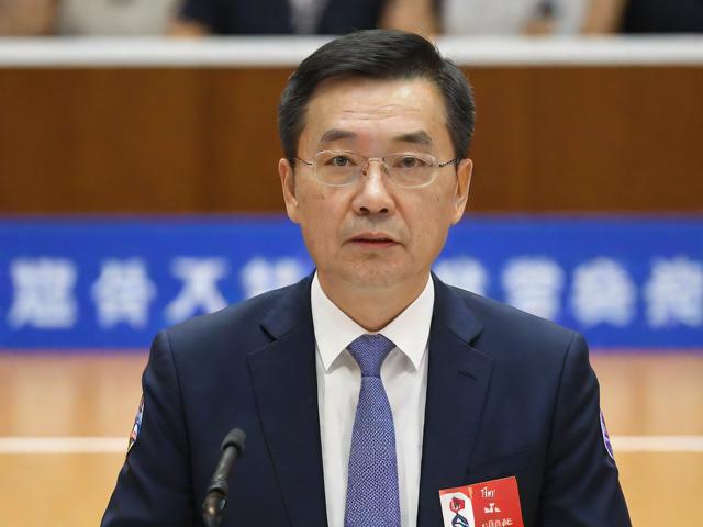 特别报道排球赛场裁判新机制，排球赛裁判规则