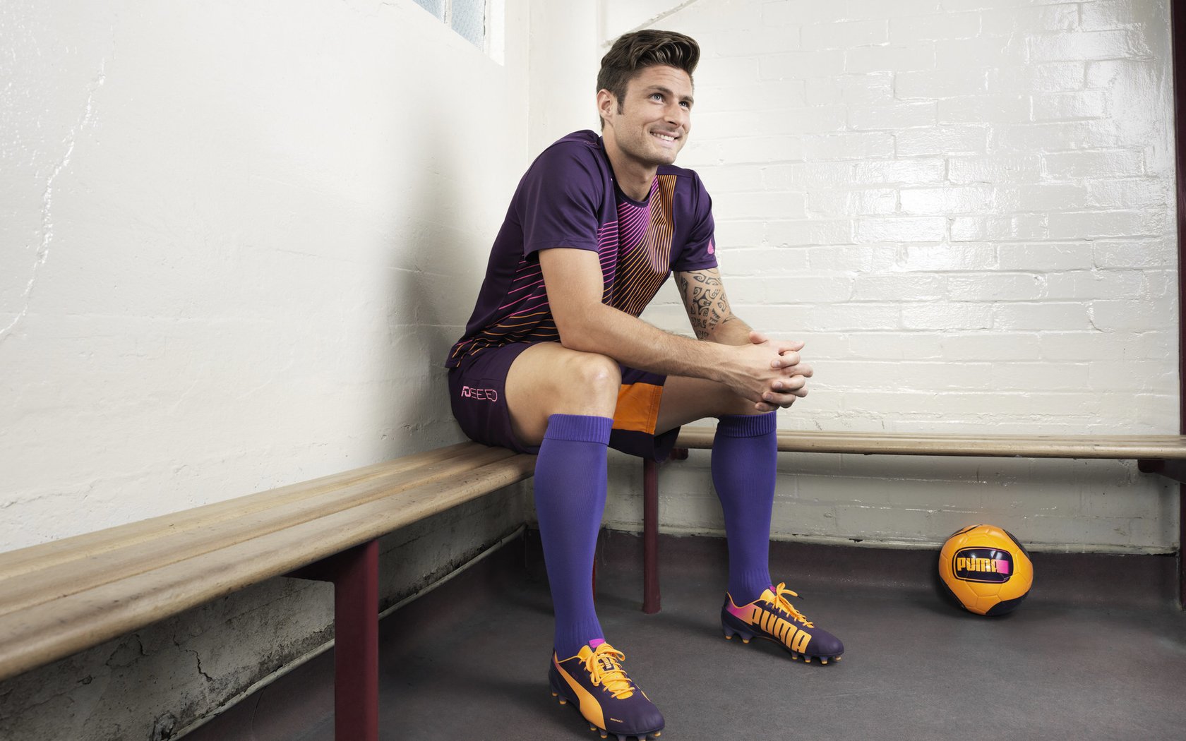 赛场中国际感:WRC车手来自全球的激烈角逐,wrc赛道